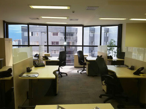 Office: Centro Empresarial Jatoba, Rua Pasteur, 463. 13, Curitiba, 80250-104
