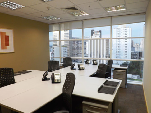 Office: Corporate Evolution, Rua Comendador Ara, Curitiba, 80420-000