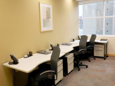 Office: Corporate Evolution, Rua Comendador Ara, Curitiba, 80420-000