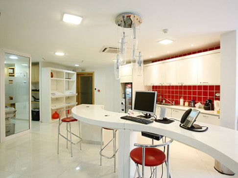 Office: Le Plateau, Azur 15 building, Dakar