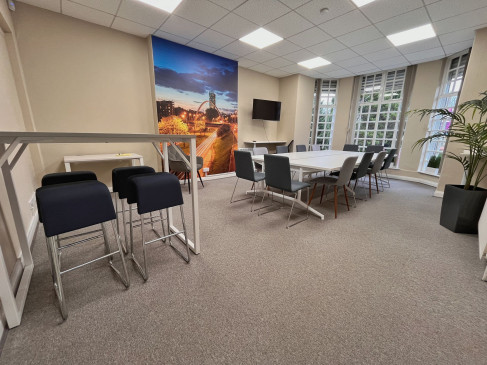 Office: 609 Stretford Rd, Old Trafford, Stretford, Manchester, M16 0QA