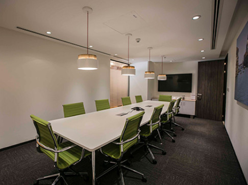 Office: The Pearl, Qanat Quartier, Doha