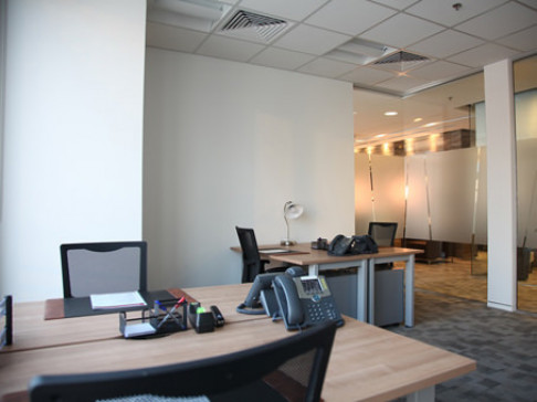 Office: Downtown, Emaar Square, Dubai