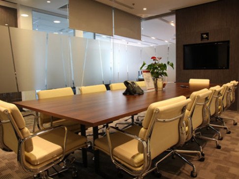 Office: Downtown, Emaar Square, Dubai