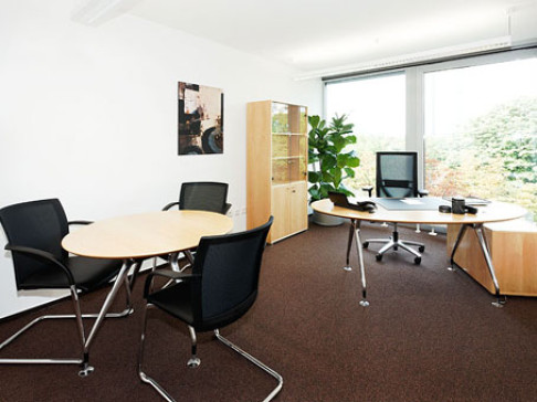 Office: K&ouml;nigsallee, 4th + 5th floor, Dusseldorf, 40212
