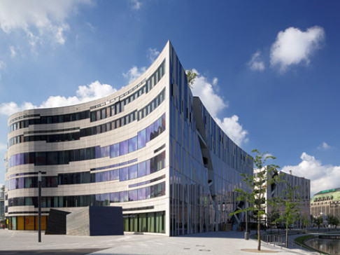 Office: Koe-Bogen, 5th floor, Dusseldorf, 40212