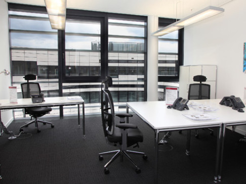 Office: Koe-Bogen, 5th floor, Dusseldorf, 40212