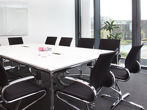 Office: Koe-Bogen, 5th floor, Dusseldorf, 40212