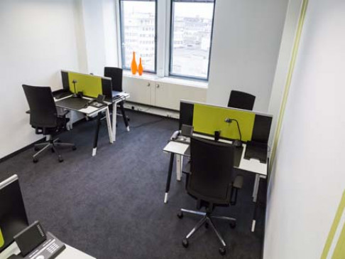 Office: Koenigsallee, Dusseldorf, 40215