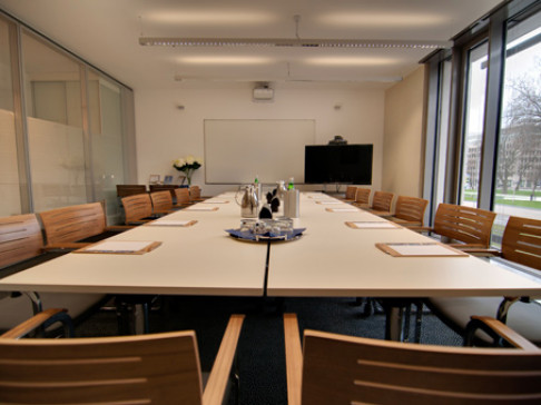 Office: Konigsallee, Dusseldorf, 40215