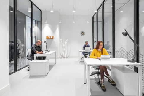 Office: Marqu&eacute;s de San Esteban, 2, Gijon, 33206