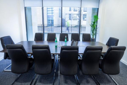Office: City Centre, Exchange Place 2, Edinburgh, EH3 8BL