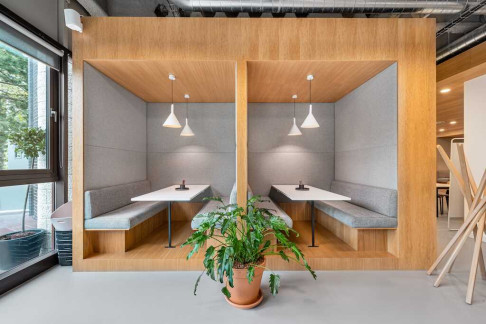 Office: Edisonstrasse 2-4, Unterschleissheim, 85716
