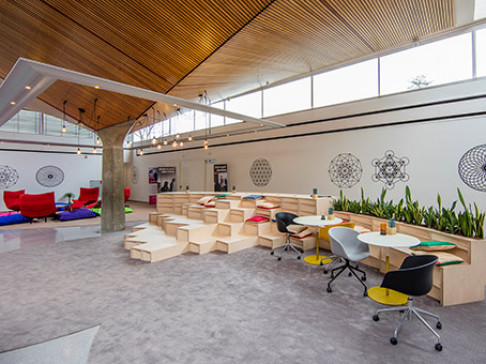 Office: Evoluon, Noord Brabantlaan 1A, Eindhoven, 5652 LA