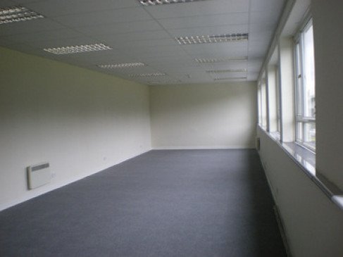 Office: Epoch Business Centre, Grangemouth, FK3
