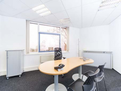 Office: The Office Club, Arnstaedter Strasse 50, Erfurt, 99096