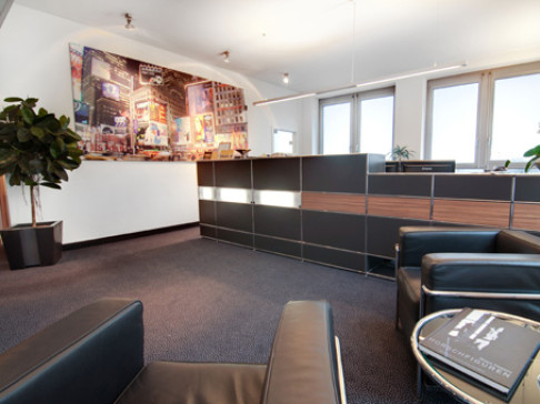 Office: Ruhrallee, Essen, 45136