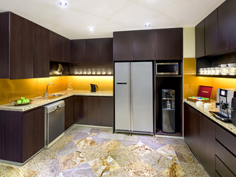 Office: Etihad Towers, Corniche Road, Abu Dhabi