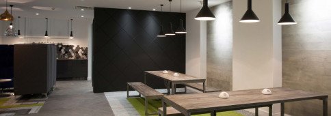 Office: Farringdon Street, London, EC4A 4BL