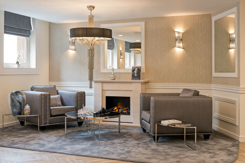 Office: EC2M, Finsbury House, London, EC2M 7UH