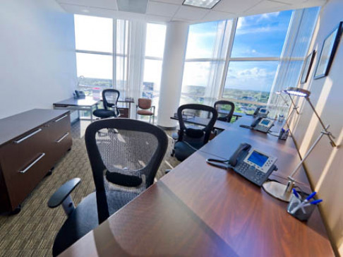 Office: Florida, Presidential Circle, 4000 Blvd, Hollywood, FL 33021