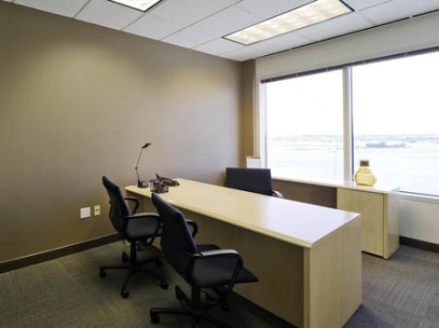 Office: Florida, Airport, Waterford Business Park, Miami, FL 33126