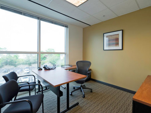 Office: Florida, Pembrook Commons, 1800 Pembrook Drive, Orlando, FL 32810