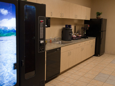 Office: Florida, Woodland Corporate Center Office Suites Plus, 8270 Woodland Center Blvd, Tampa, FL 33614