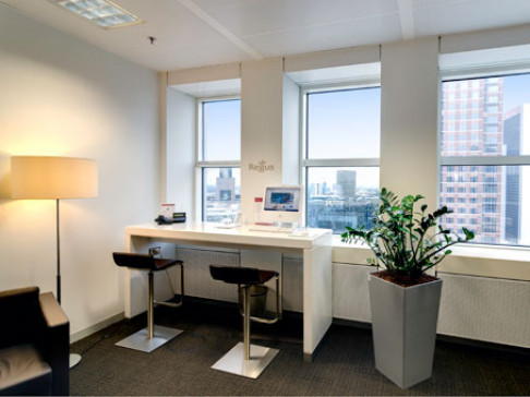 Office: An der Messe, 20th Floor, Frankfurt, 60327
