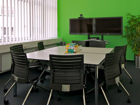Office: Westend Fair, Friedrich-Ebert-Anlage 36, Frankfurt, 60325