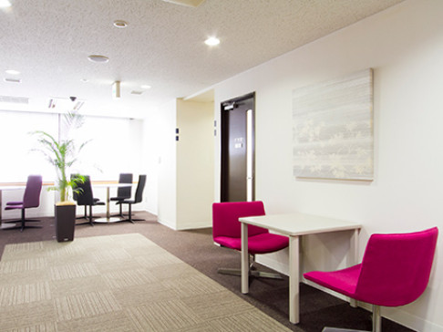 Office: Hakataeki Chikushiguchi Centre, 5F & 6F Sun Life Dai-3 Building, Fukuoka, 812-0013