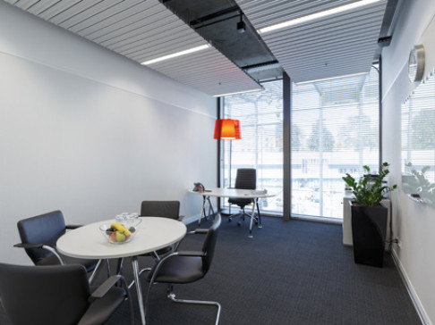 Office: Geneva, Businesspoint CFF, 1201