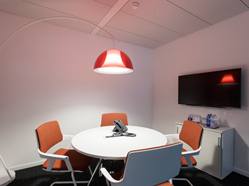 Office: Rhone, Rue du Commerce 4, Geneva, CH-1204