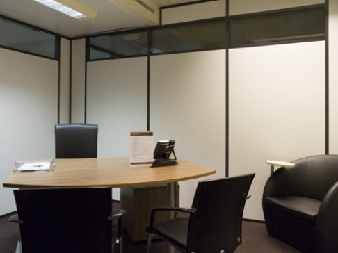 Office: Rue du Rhone, Geneva, CH-1204