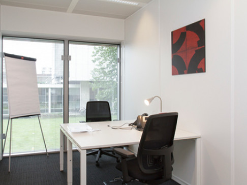 Office: Gent Zuiderpoort, Gaston Crommenlaan 4, Ghent, 9050