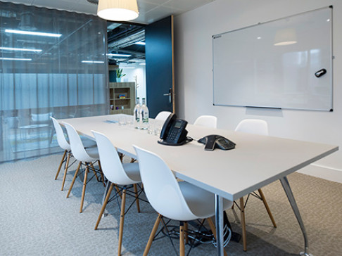 Office: Charing Cross, Tay House, Glasgow, G2 4JR