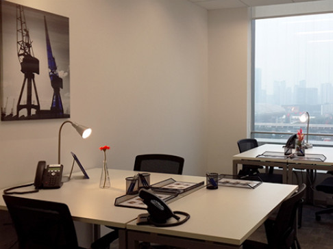 Office: The Place, Xingang East Road, Guangzhou, 510030