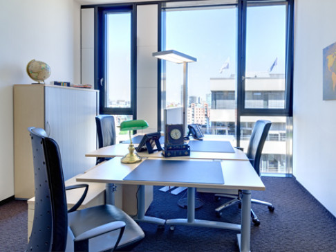 Office: HafenCity, Am Kaiserkai 1, Hamburg, 20457