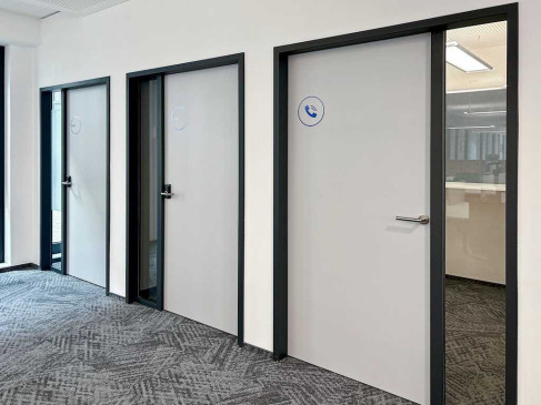 Office: Butzweilerhofallee 3, Cologne, 50829