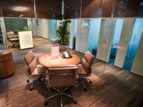 Office: Ly Thai To, Level 5, Hanoi