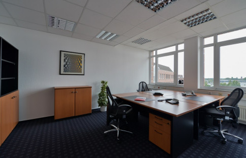 Office: Hanover North, Vahrenwalder Strasse, Hanover, 30179