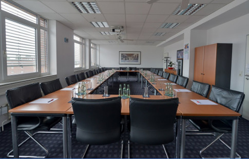 Office: Hanover North, Vahrenwalder Strasse, Hanover, 30179