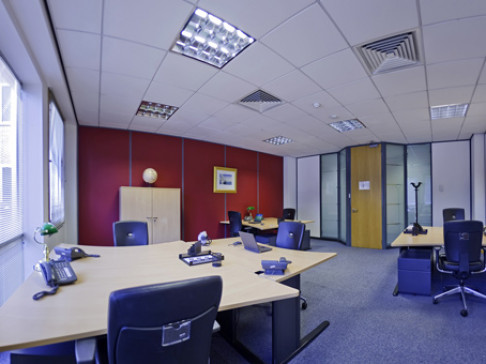 Office: Heathrow, Bath Road, 450 Bath Road, London, UB7 0EB