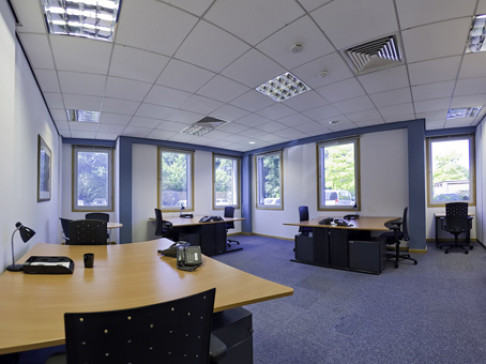 Office: Heathrow, Bath Road, 450 Bath Road, London, UB7 0EB