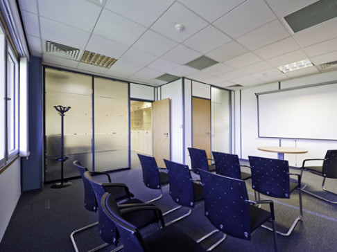 Office: Heathrow, Bath Road, 450 Bath Road, London, UB7 0EB