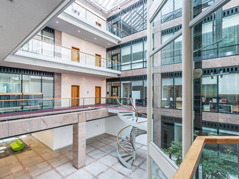 Office: Apsley, Westside, Hemel Hempstead, HP3 9TD