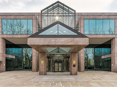 Office: Apsley, Westside, Hemel Hempstead, HP3 9TD