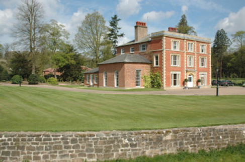 Office: Hexgreave Hall Business Park - Farnsfield, Newark, NG22