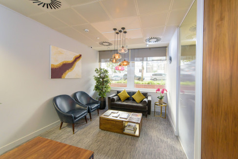Office: Holland Street, Niddry Lodge, London, W8 7JB