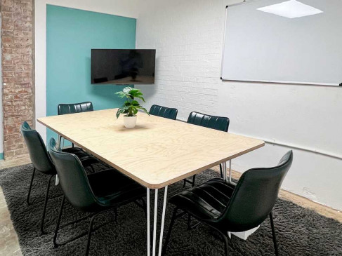 Office: 25 Effie Road, London, SW6 1EL